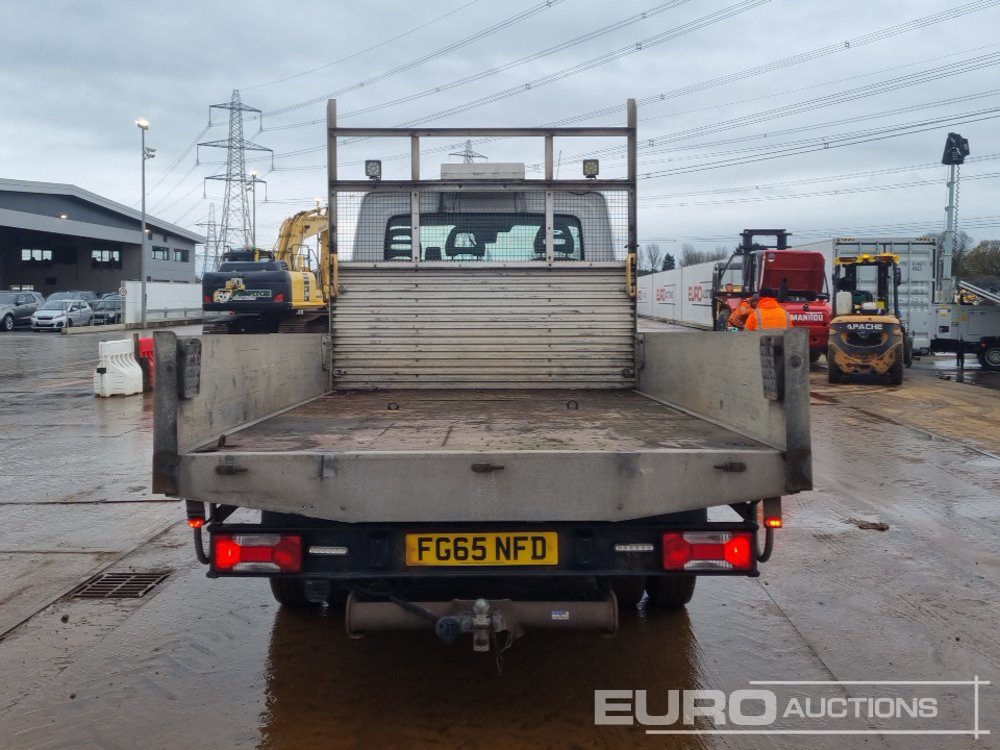 2015 Iveco Daily 35C13D - Van flatbed: gambar 4 2015 Iveco Daily 35C13D - Van flatbed: gambar 4