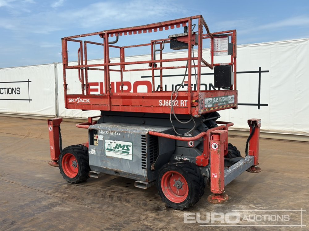 2015 SkyJack SJ6832RT - Platform pengangkat: gambar 3 2015 SkyJack SJ6832RT - Platform pengangkat: gambar 3