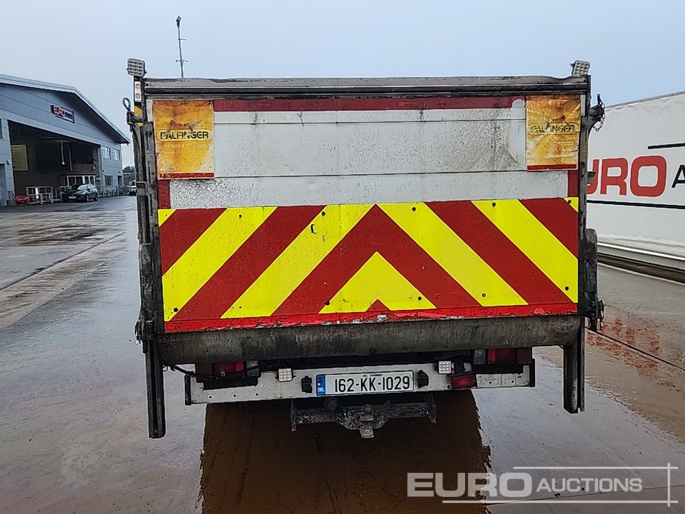 2016 Isuzu N75 - Van jungkit: gambar 4 2016 Isuzu N75 - Van jungkit: gambar 4