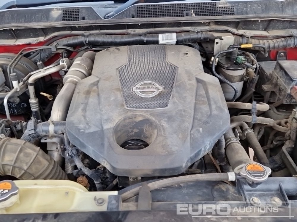 Truk pikap 2016 Nissan Navara: gambar 17 Truk pikap 2016 Nissan Navara: gambar 17