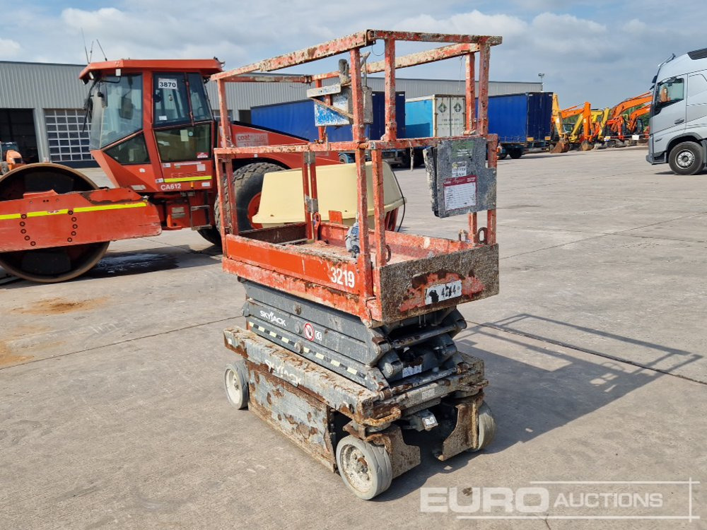2016 SkyJack SJ111-3219 - Platform pengangkat: gambar 5 2016 SkyJack SJ111-3219 - Platform pengangkat: gambar 5