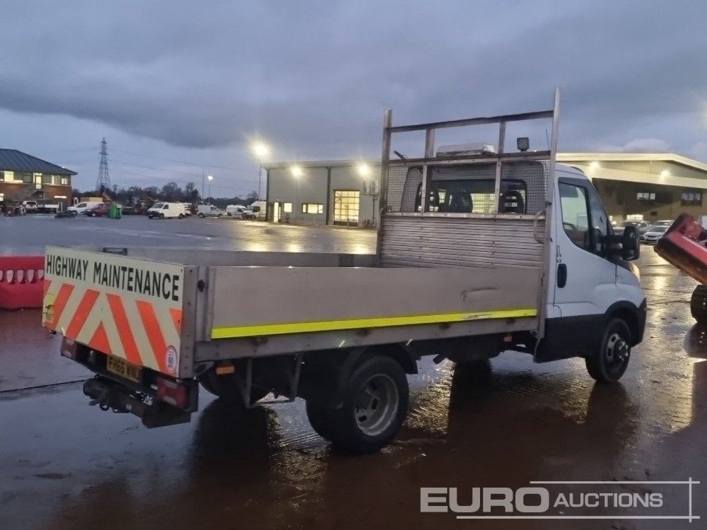 2017 Iveco Daily 35C13 - Van flatbed: gambar 5 2017 Iveco Daily 35C13 - Van flatbed: gambar 5