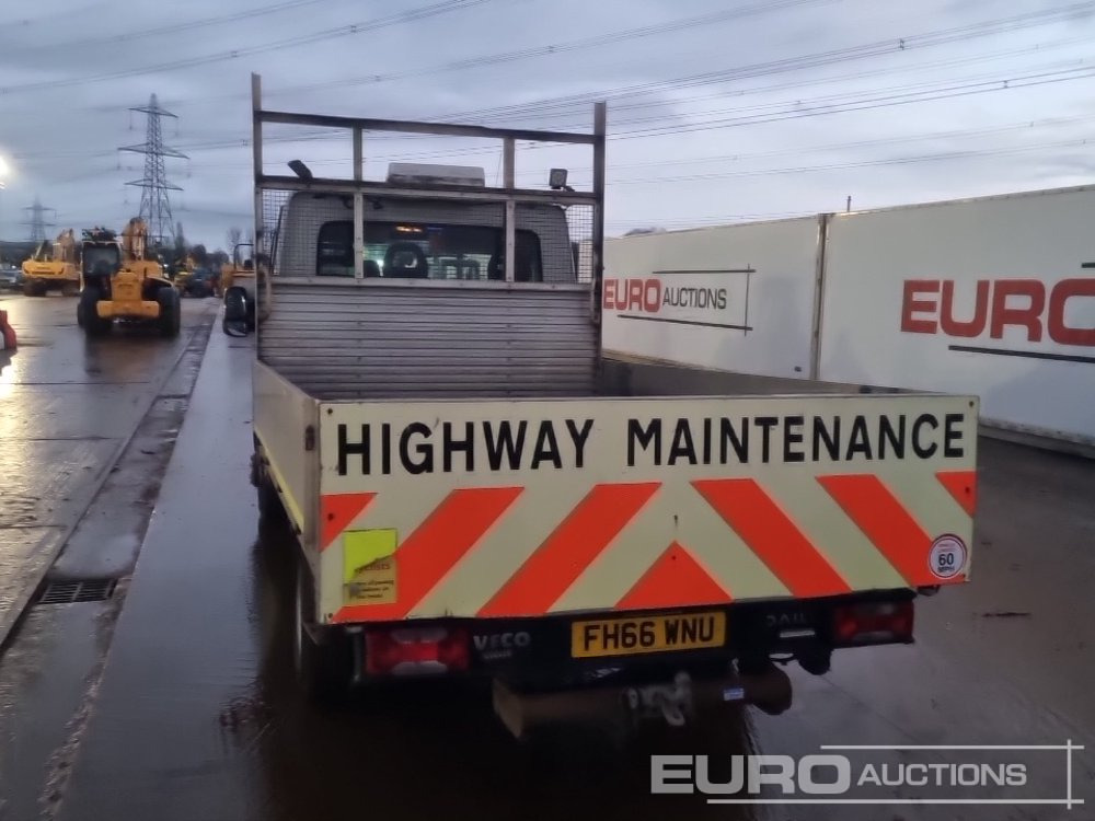 2017 Iveco Daily 35C13 - Van flatbed: gambar 4 2017 Iveco Daily 35C13 - Van flatbed: gambar 4