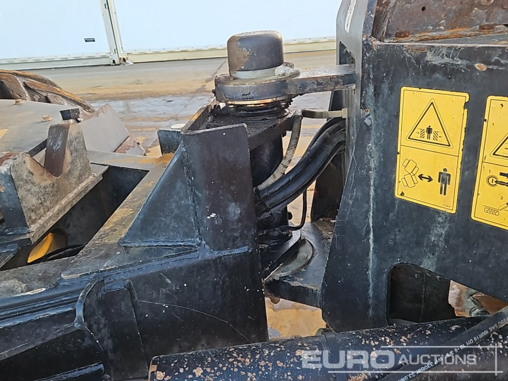 Tempat sampah mini 2017 JCB 6TST: gambar 15 Tempat sampah mini 2017 JCB 6TST: gambar 15