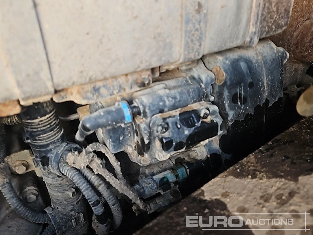 Tempat sampah mini 2017 JCB 6TST: gambar 22 Tempat sampah mini 2017 JCB 6TST: gambar 22