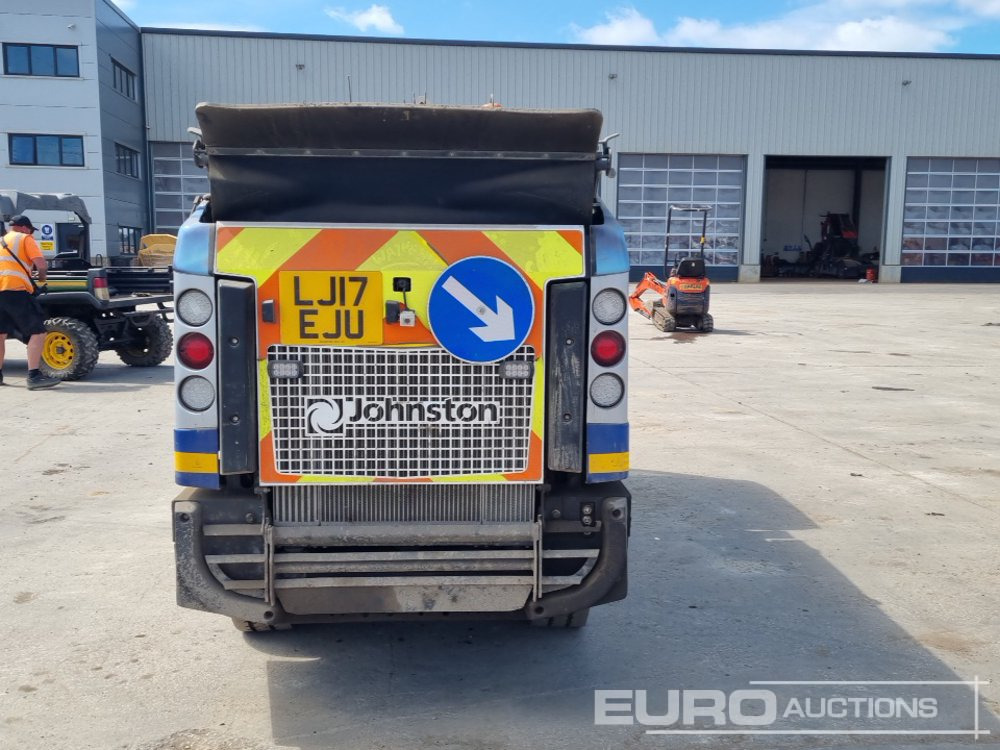 2017 Johnston 4x2 Road Sweeper, Reverse Camera, Automatic Gearbox (Category S Insurance Loss, Runs No Drive) - Penyapu jalan: gambar 4 2017 Johnston 4x2 Road Sweeper, Reverse Camera, Automatic Gearbox (Category S Insurance Loss, Runs No Drive) - Penyapu jalan: gambar 4
