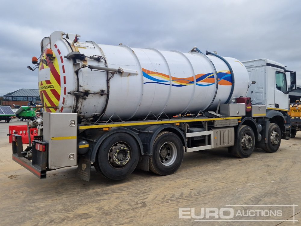 2017 Mercedes Arocs 3240 - Truk tangki: gambar 5 2017 Mercedes Arocs 3240 - Truk tangki: gambar 5