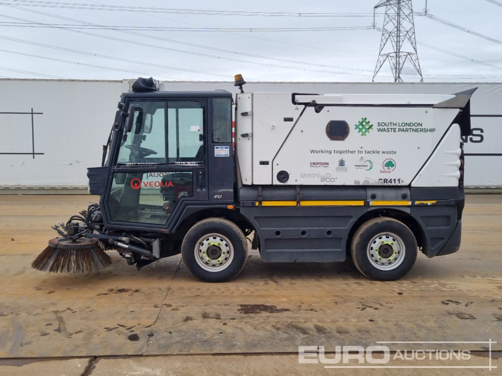 2017 Schmidt 4x2 Road Sweeper, Reverse Camera, A/C - Penyapu jalan: gambar 2 2017 Schmidt 4x2 Road Sweeper, Reverse Camera, A/C - Penyapu jalan: gambar 2