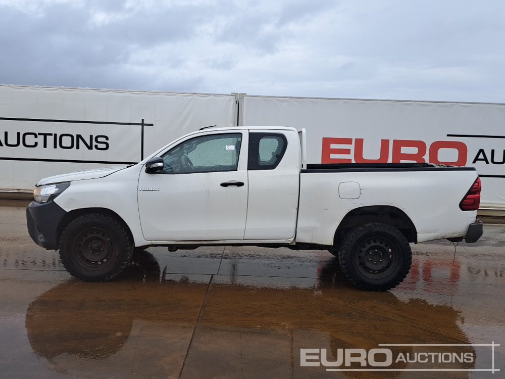 2017 Toyota Hilux - Truk pikap: gambar 2 2017 Toyota Hilux - Truk pikap: gambar 2