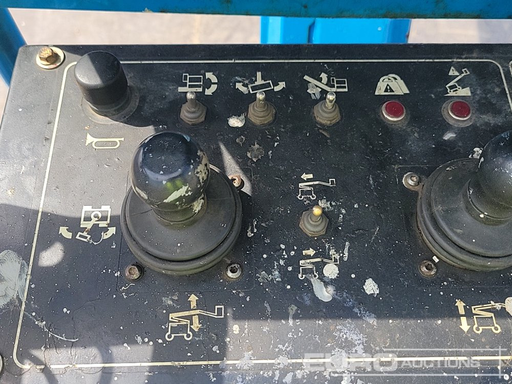 Platform pengangkat 2018 Genie Z-45/25J: gambar 32