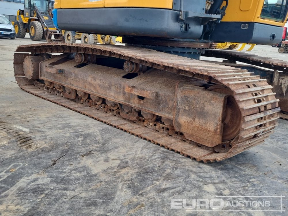 Ekskavator perayap 2018 Hyundai HX235LCR: gambar 15