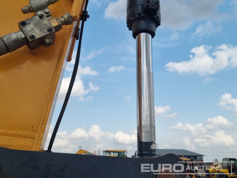 Ekskavator perayap 2018 Hyundai HX235LCR: gambar 41