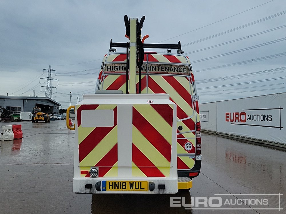 2018 Mercedes Sprinter - Van penumpang: gambar 4 2018 Mercedes Sprinter - Van penumpang: gambar 4