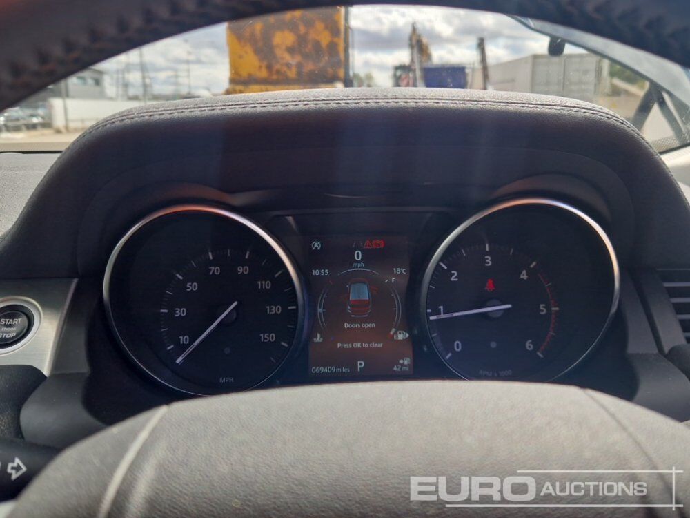 Mobil SUV 2018 Range Rover Evoque: gambar 35