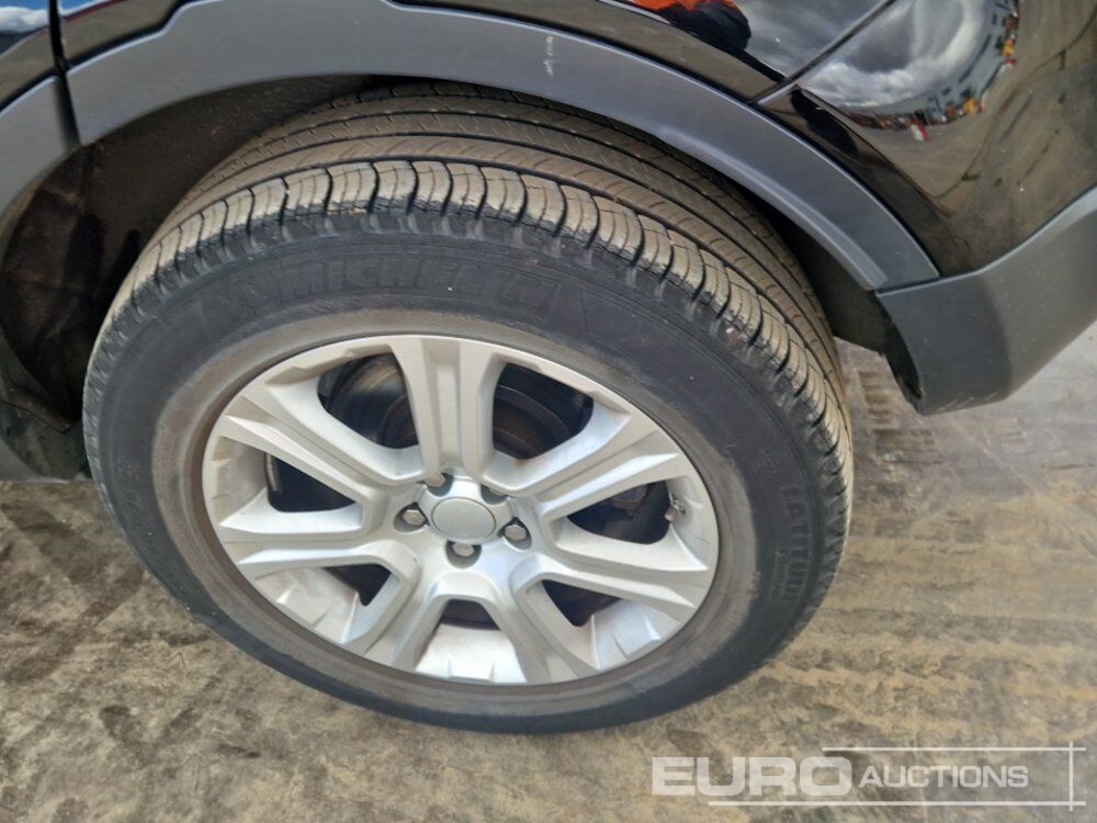 Mobil SUV 2018 Range Rover Evoque: gambar 11