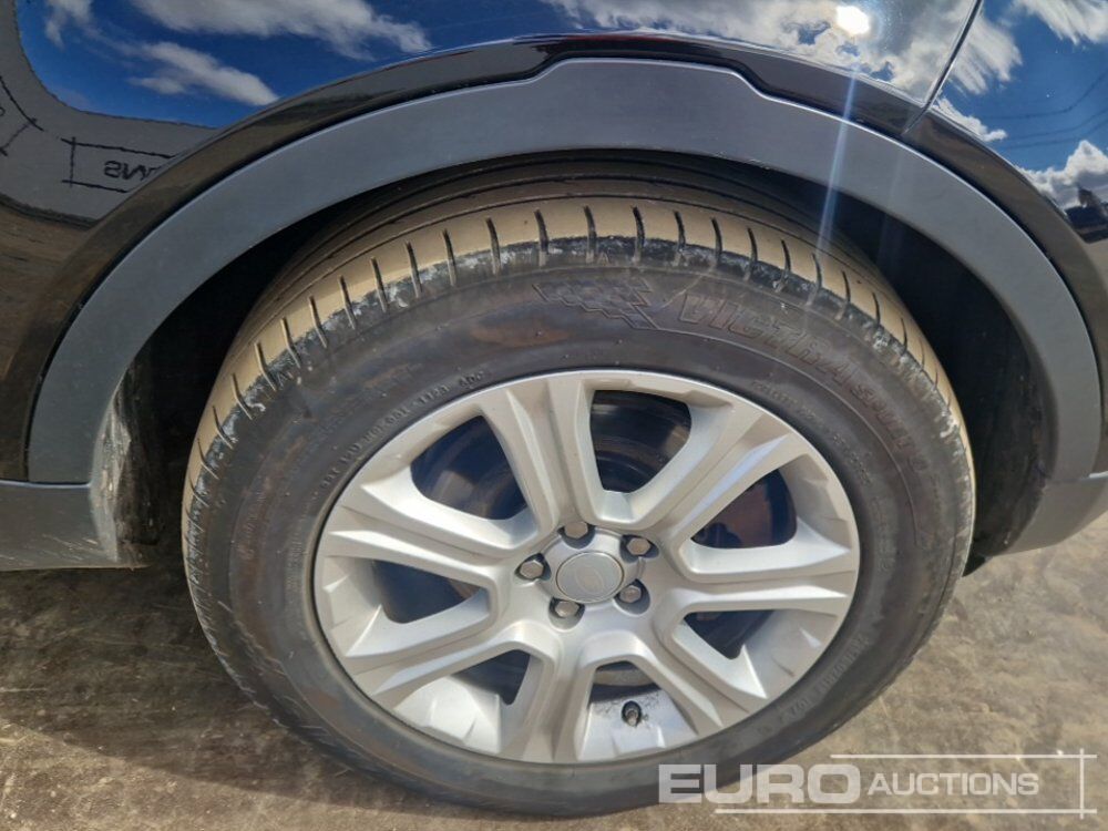 Mobil SUV 2018 Range Rover Evoque: gambar 9