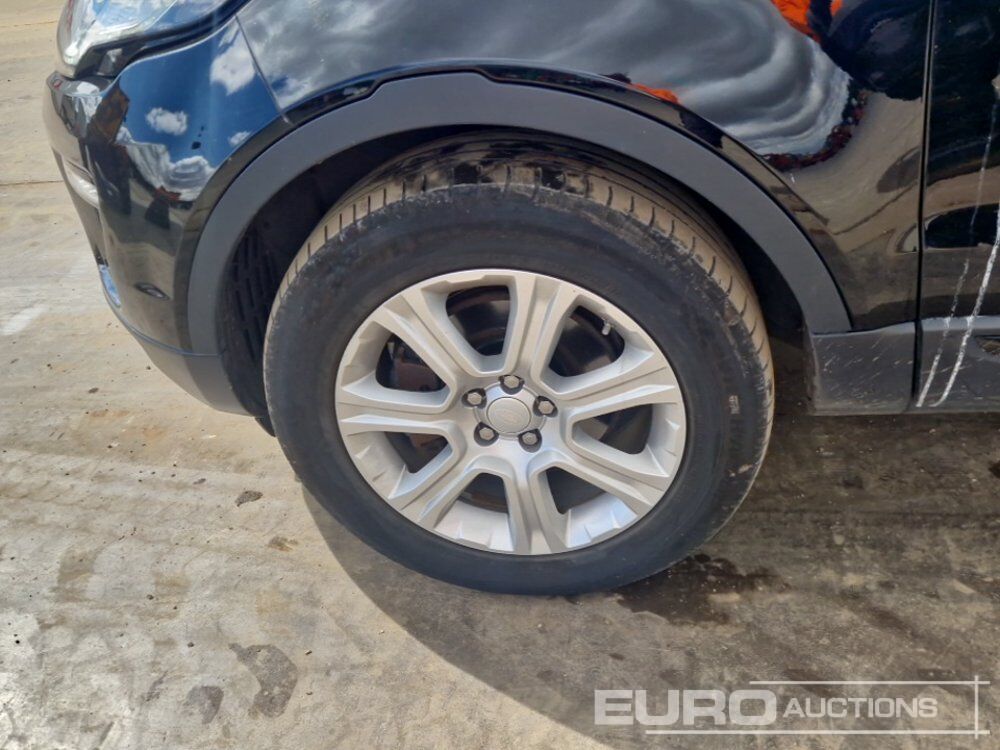 Mobil SUV 2018 Range Rover Evoque: gambar 12