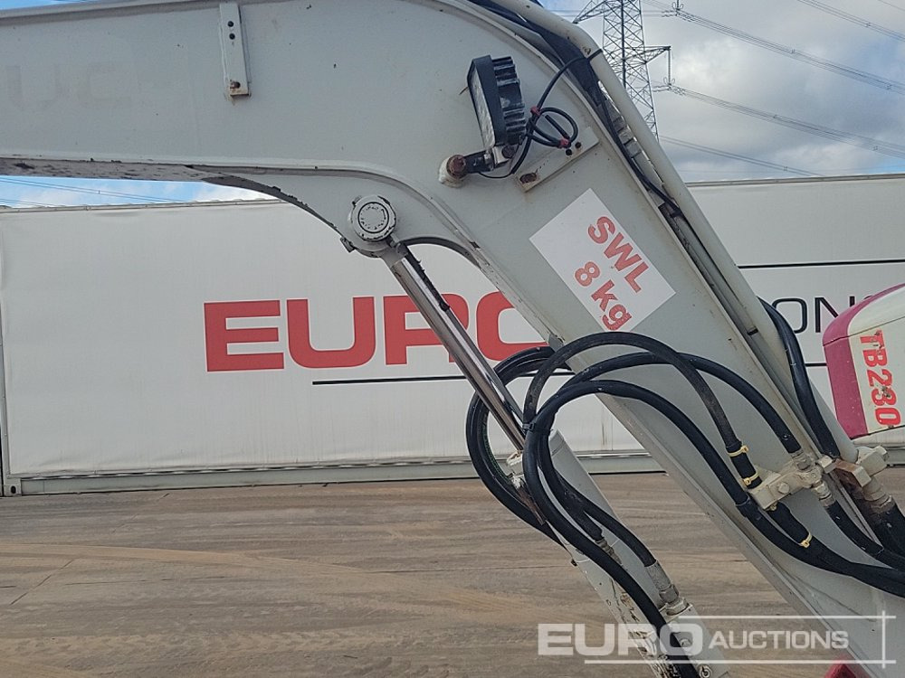 Ekskavator mini 2018 Takeuchi TB230: gambar 25