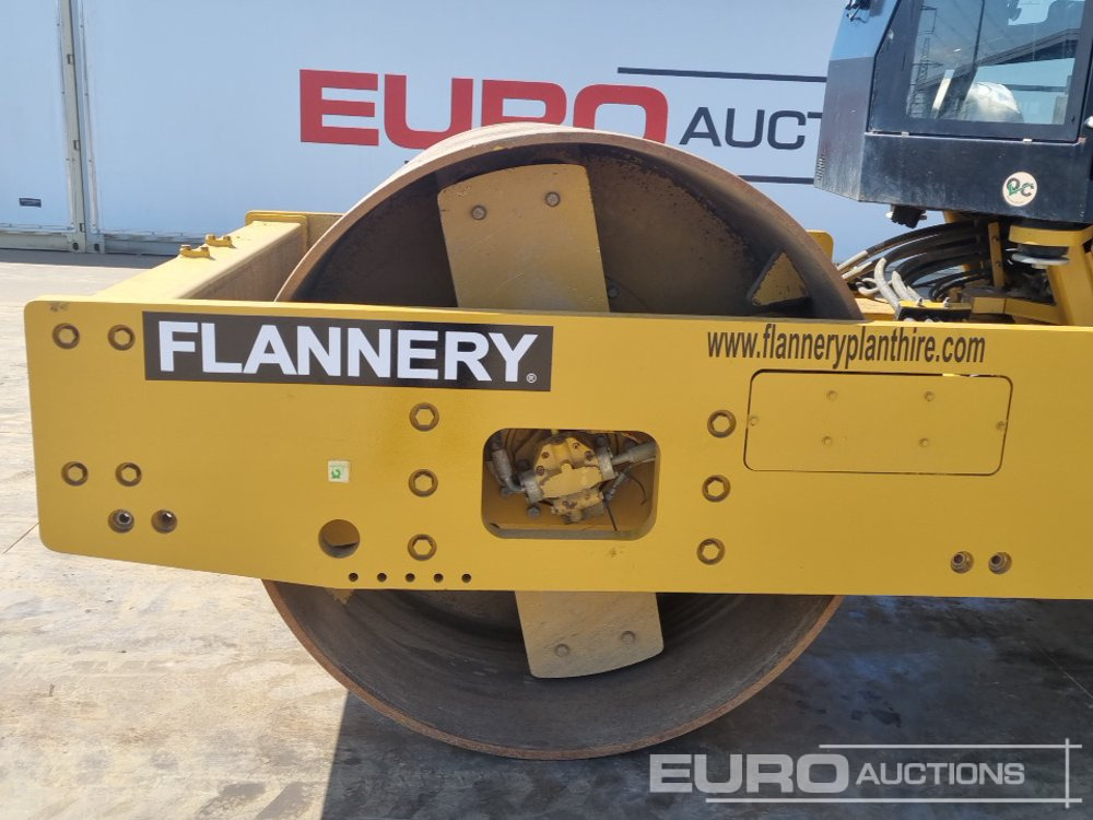 Roller 2019 CAT CS66B: gambar 9