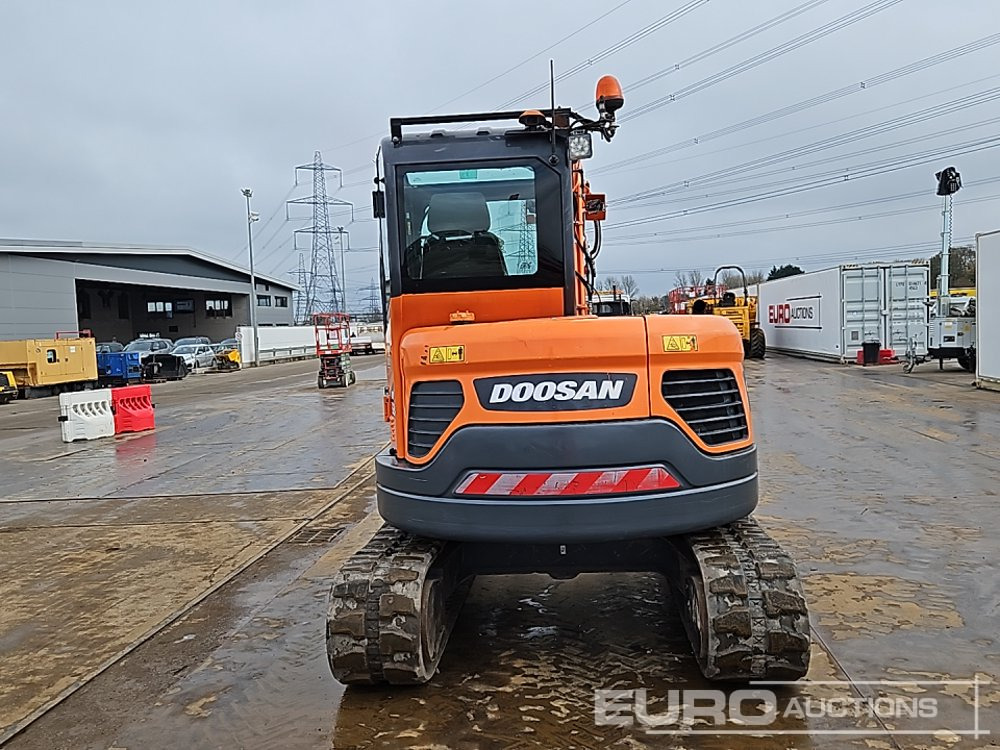 2019 Doosan DX62R-3 - Ekskavator mini: gambar 4 2019 Doosan DX62R-3 - Ekskavator mini: gambar 4
