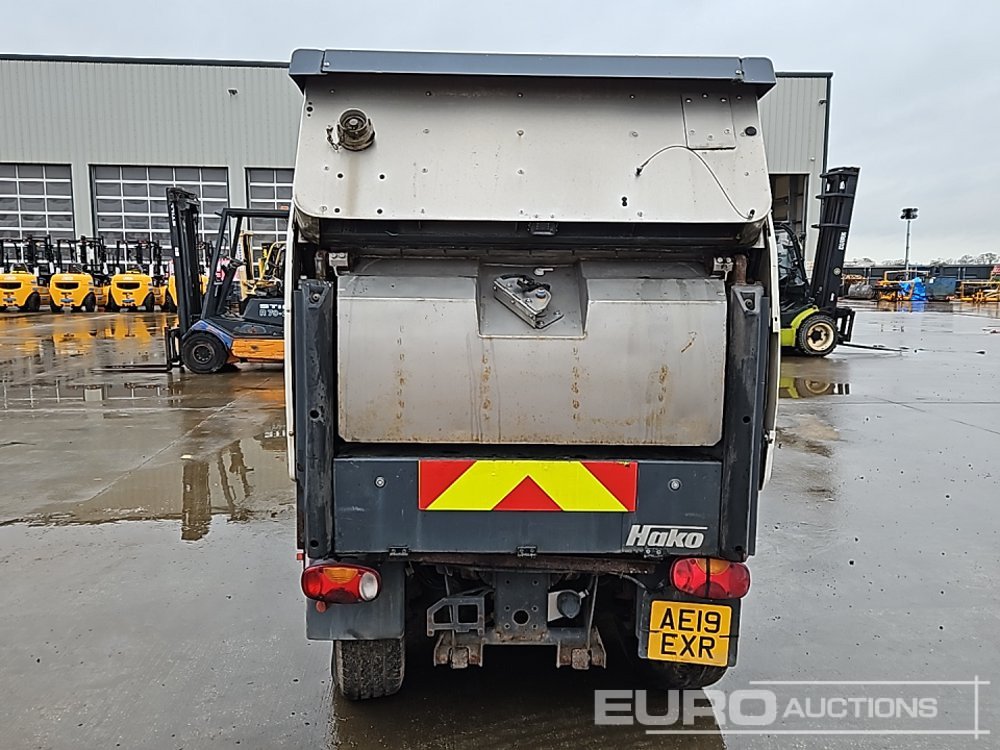 2019 Hako CITY MASTER 2200 - Penyapu jalan: gambar 4 2019 Hako CITY MASTER 2200 - Penyapu jalan: gambar 4