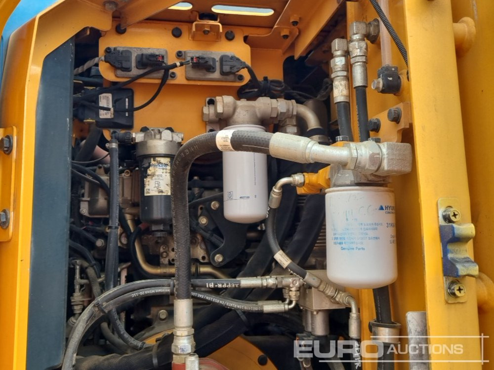 Ekskavator perayap 2019 Hyundai HX145LCR: gambar 31