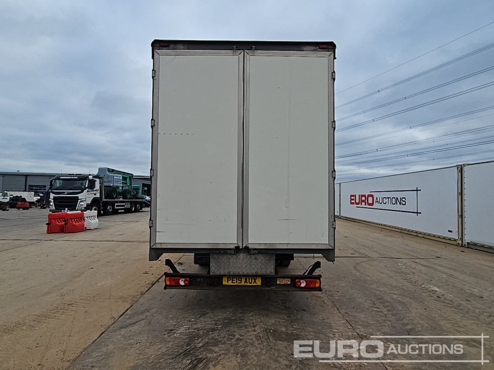 2019 Iveco Euro Cargo 75-160 - Truk dengan terpal samping: gambar 4 2019 Iveco Euro Cargo 75-160 - Truk dengan terpal samping: gambar 4
