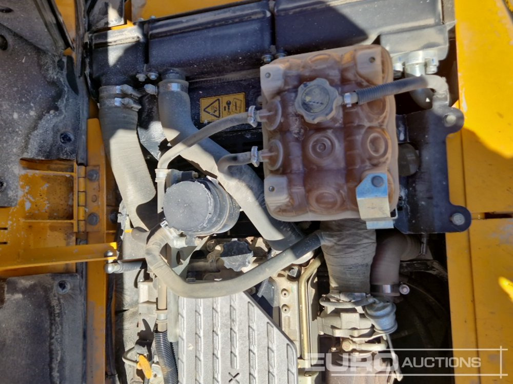 Ekskavator perayap 2019 JCB JS131LC: gambar 35