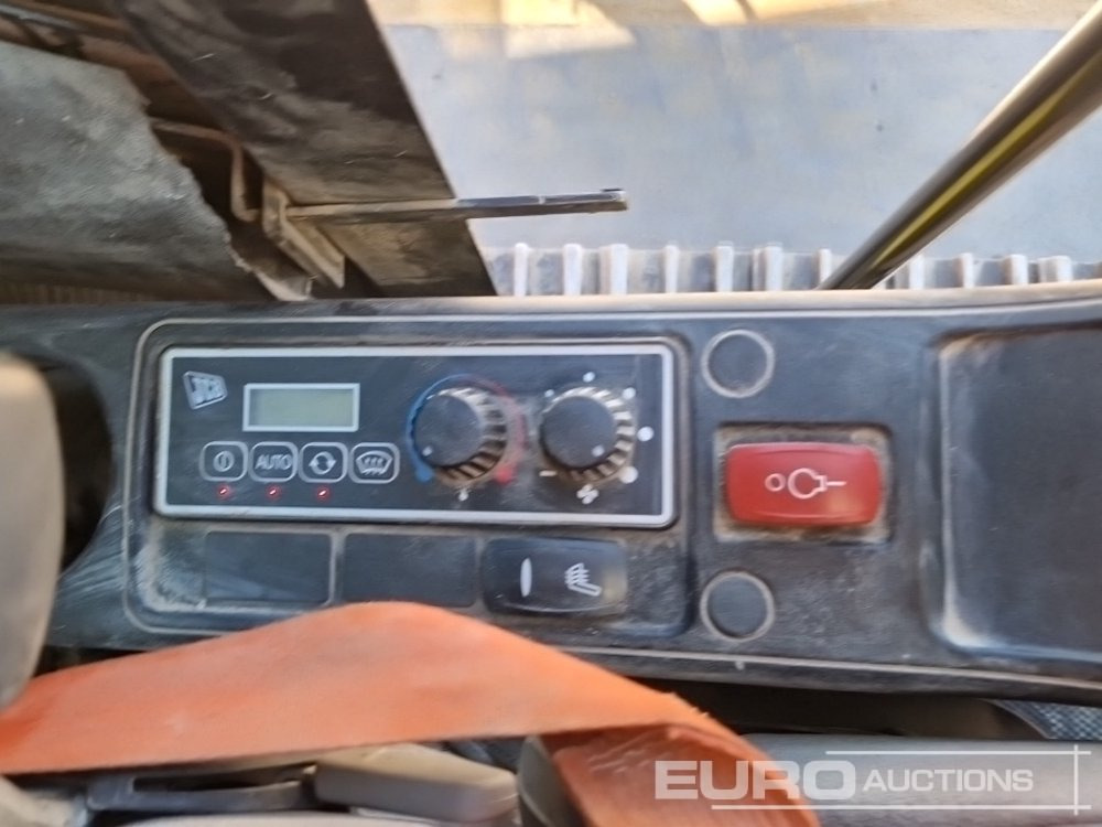 Ekskavator perayap 2019 JCB JS131LC: gambar 43