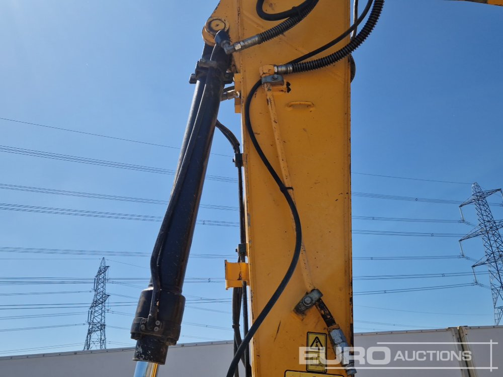 Ekskavator perayap 2019 JCB JS131LC: gambar 19