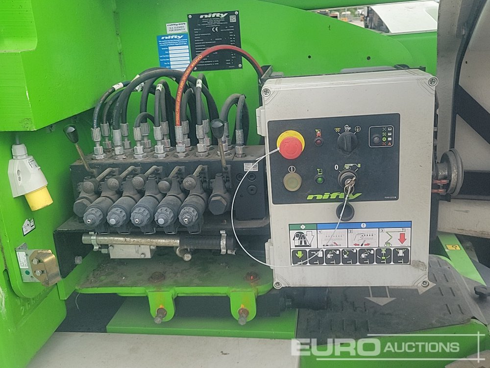 Platform pengangkat 2019 Niftylift HR17N Hybrid: gambar 36