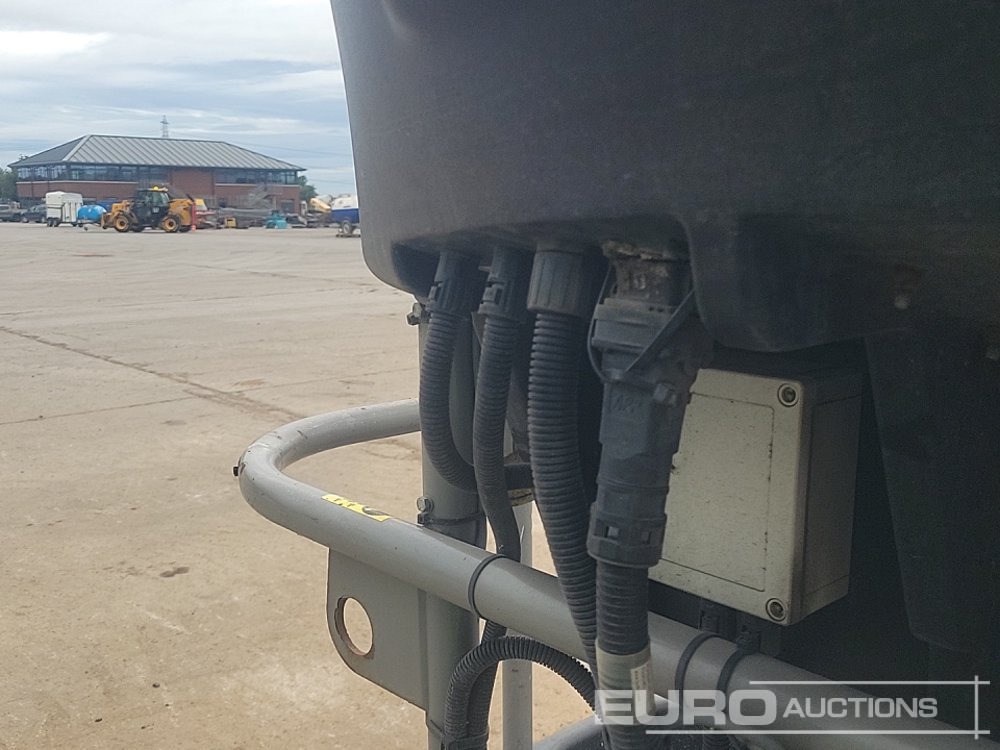 Platform pengangkat 2019 Niftylift HR17N Hybrid: gambar 17