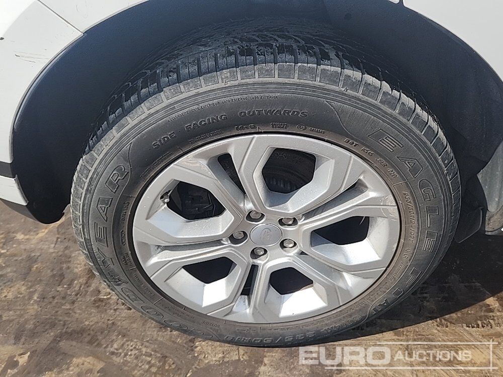Mobil SUV 2019 Range Rover Evoque: gambar 11