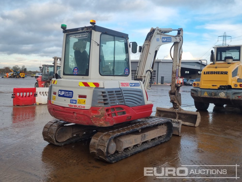 2019 Takeuchi TB250 - Ekskavator mini: gambar 5 2019 Takeuchi TB250 - Ekskavator mini: gambar 5