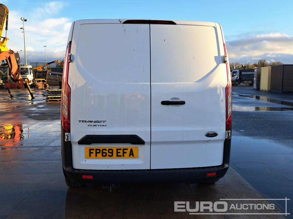 2020 Ford Transit Custom 300 - Van kombi: gambar 4 2020 Ford Transit Custom 300 - Van kombi: gambar 4