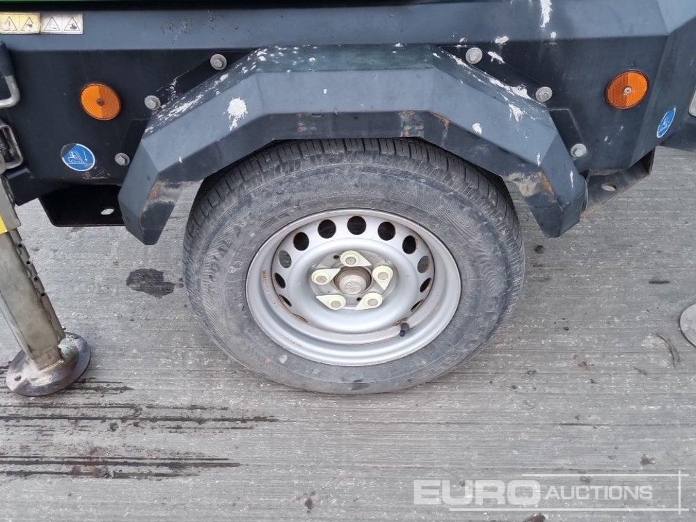 Menara penerangan 2020 Generac V20: gambar 9 Menara penerangan 2020 Generac V20: gambar 9