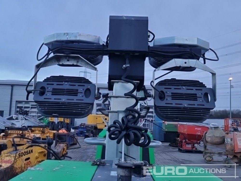 Menara penerangan 2020 Generac V20: gambar 20 Menara penerangan 2020 Generac V20: gambar 20