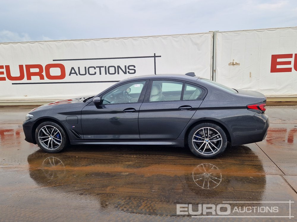 2021 BMW 530E - Mobil: gambar 2 2021 BMW 530E - Mobil: gambar 2