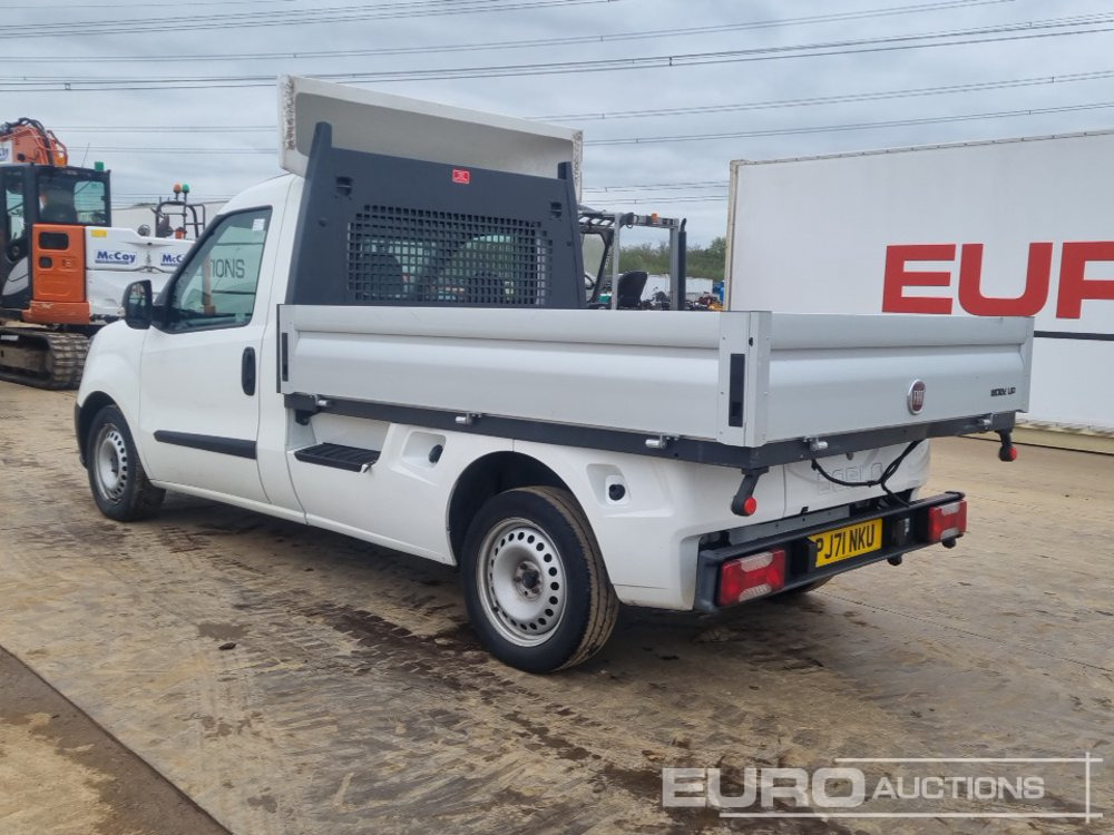 2021 Fiat Doblo Cargo - Van flatbed: gambar 3 2021 Fiat Doblo Cargo - Van flatbed: gambar 3
