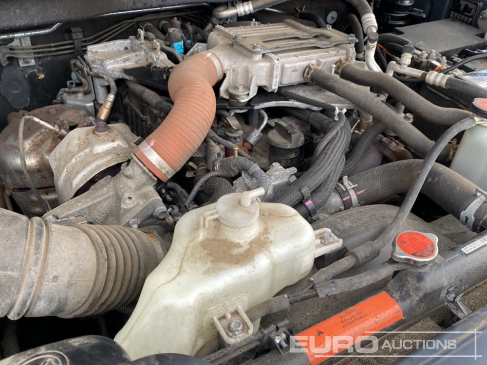 Truk pikap 2021 Isuzu D-Max: gambar 27