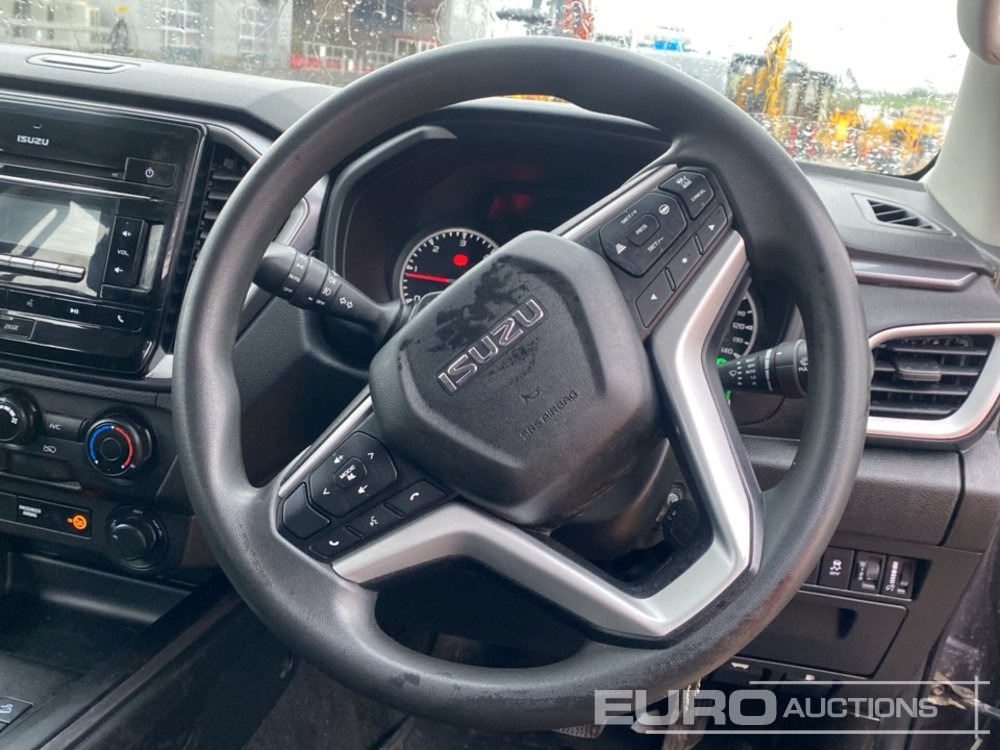 Truk pikap 2021 Isuzu D-Max: gambar 21