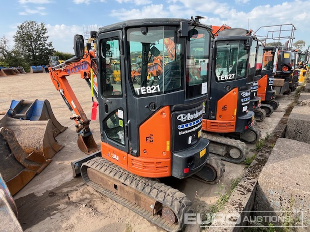 2022 Hitachi ZX26U-6 YLR - Ekskavator mini: gambar 2 2022 Hitachi ZX26U-6 YLR - Ekskavator mini: gambar 2