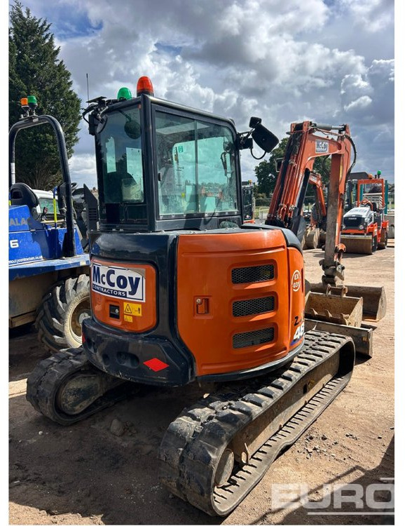 2022 Hitachi ZX48U-6 CLR - Ekskavator mini: gambar 3 2022 Hitachi ZX48U-6 CLR - Ekskavator mini: gambar 3