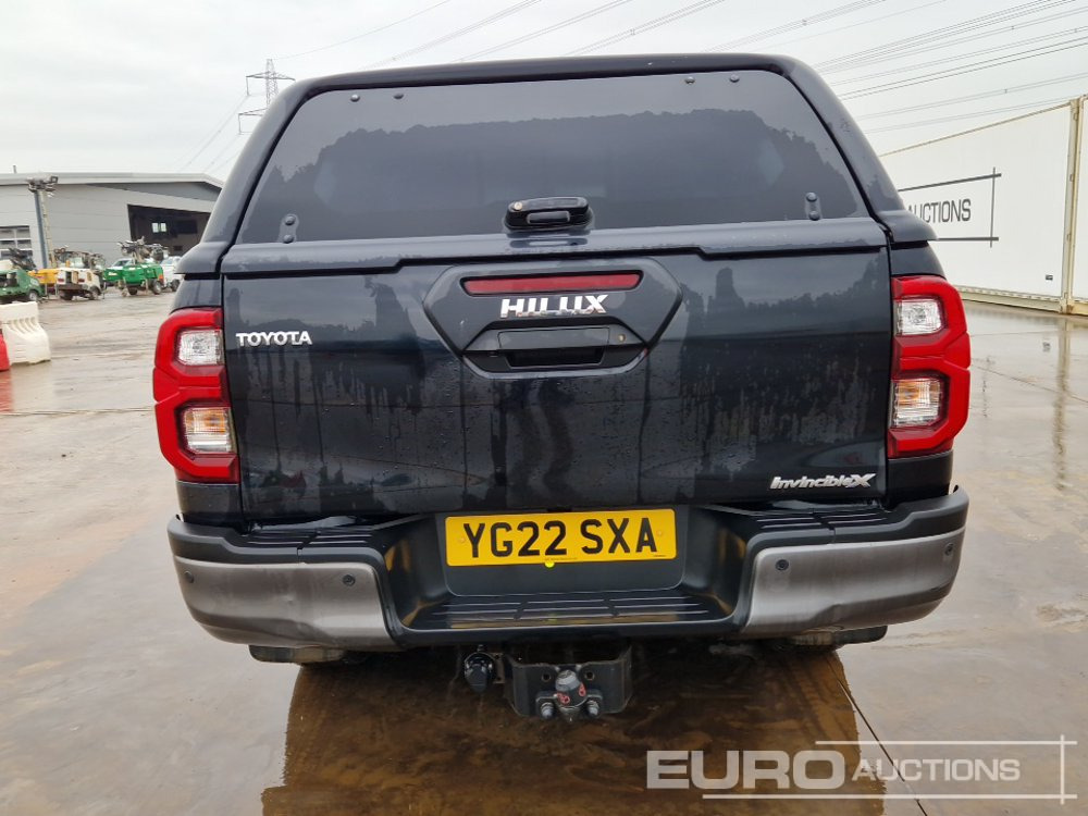 2022 Toyota Hilux Invincible X - Truk pikap: gambar 4 2022 Toyota Hilux Invincible X - Truk pikap: gambar 4