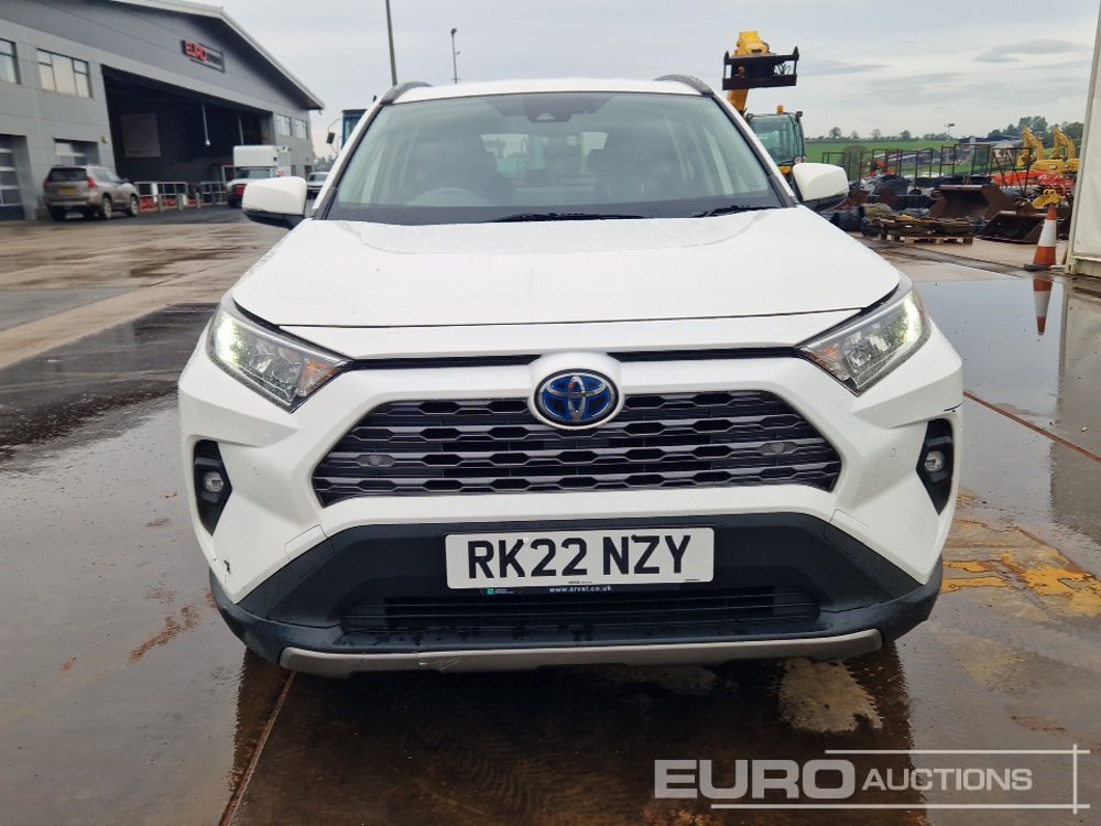 Mobil SUV 2022 Toyota RAV 4: gambar 8