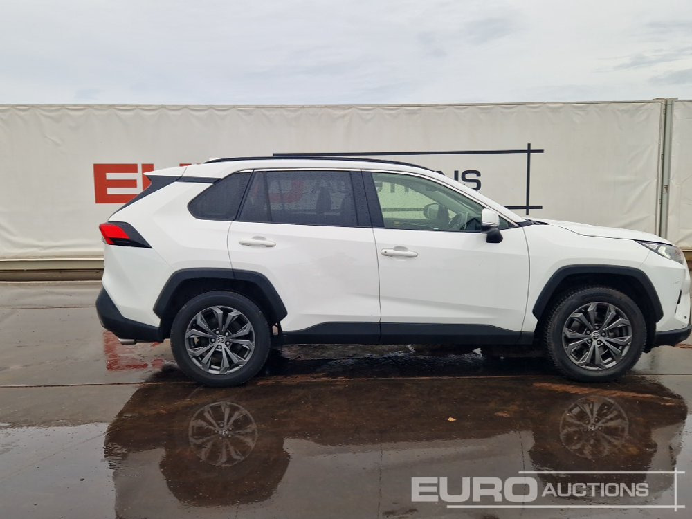 Mobil SUV 2022 Toyota RAV 4: gambar 6