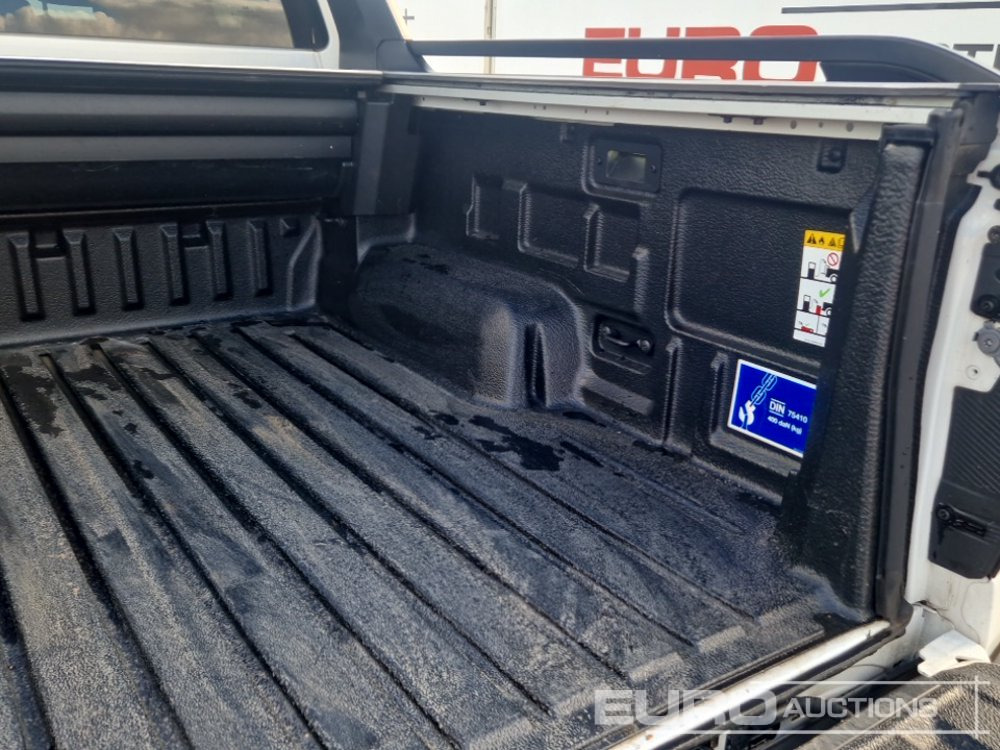 Truk pikap 2023 Ford Ranger Raptor: gambar 14