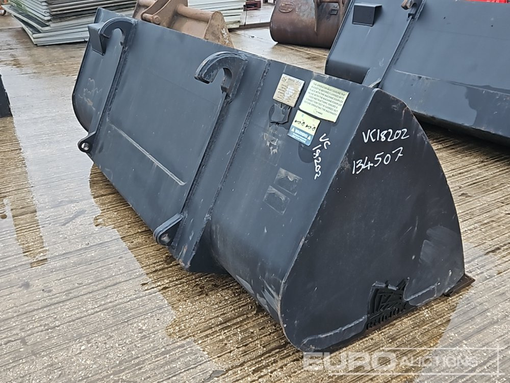 2024 Rhinox 90" Loading Bucket to suit Telehandler - Ember: gambar 5 2024 Rhinox 90" Loading Bucket to suit Telehandler - Ember: gambar 5