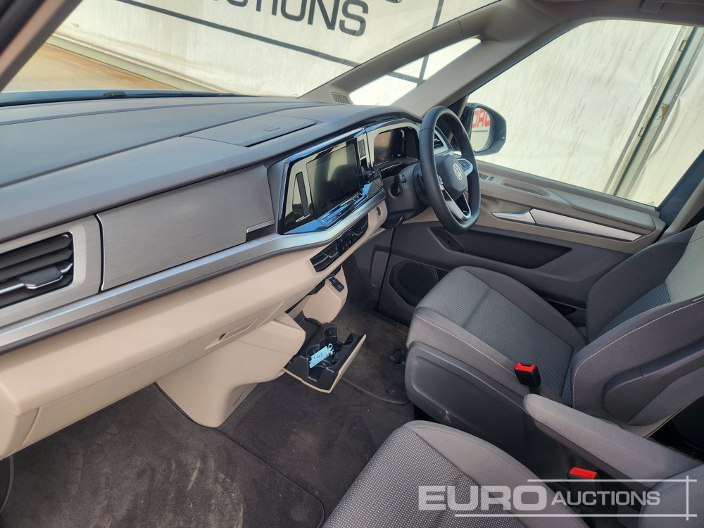 Mobil SUV 2024 Volkswagen Multivan: gambar 30