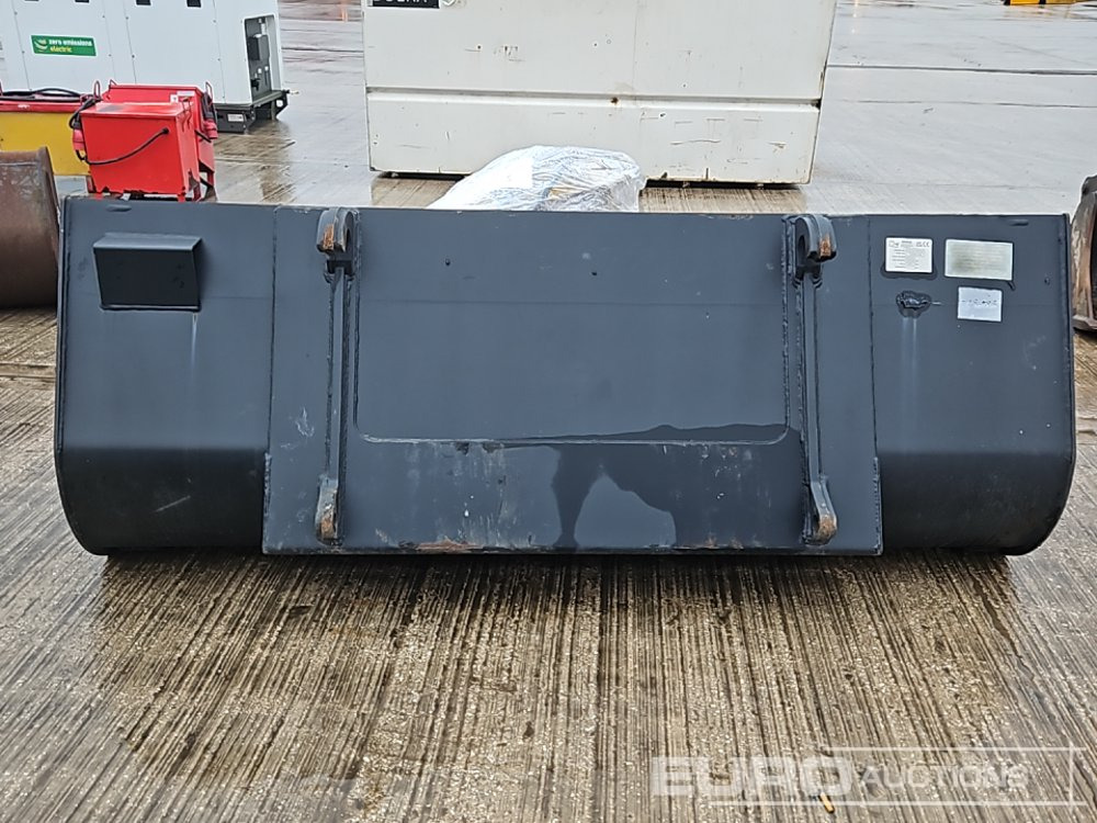 2025 Rhinox 90" Loading Bucket to suit Telehandler - Ember: gambar 4 2025 Rhinox 90" Loading Bucket to suit Telehandler - Ember: gambar 4